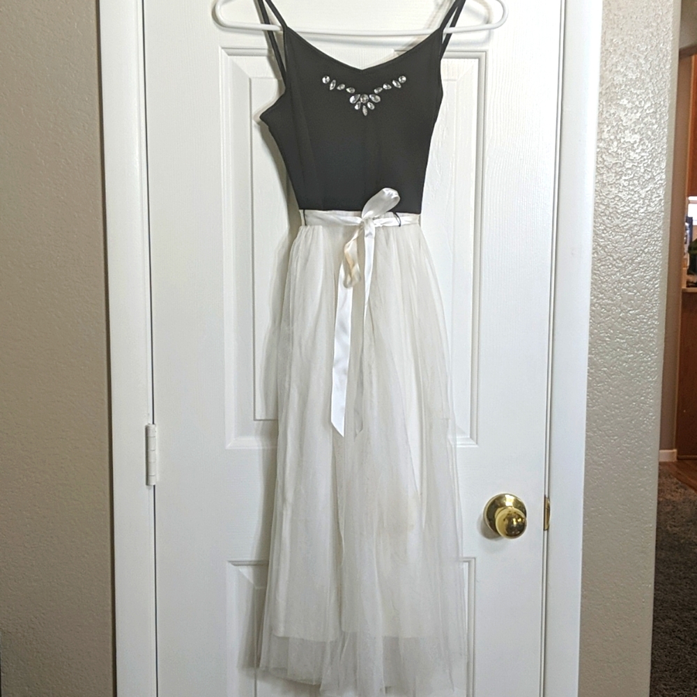 Black and White dress girls